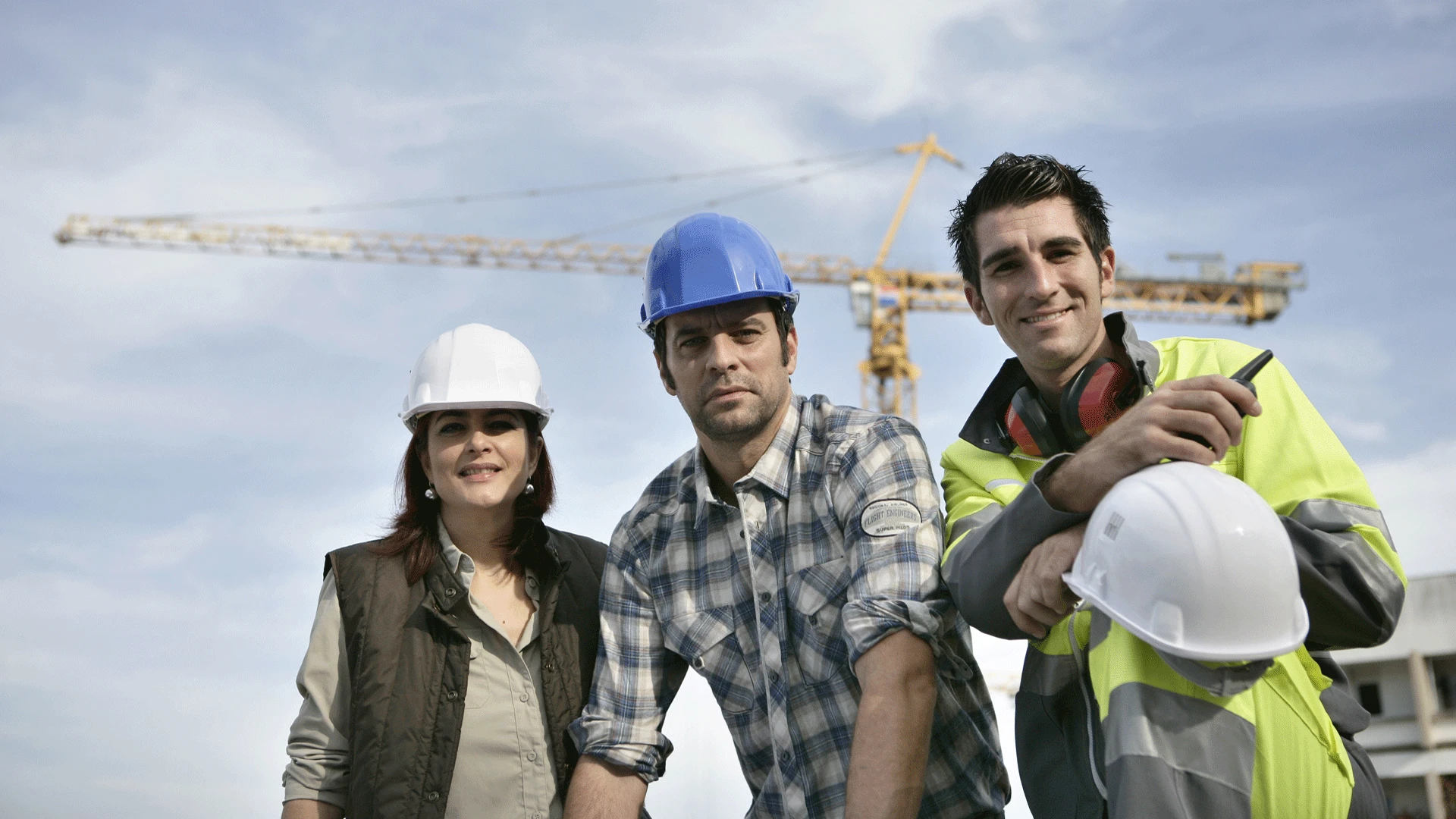 architect, bouwheer en uitvoerder samen op werf