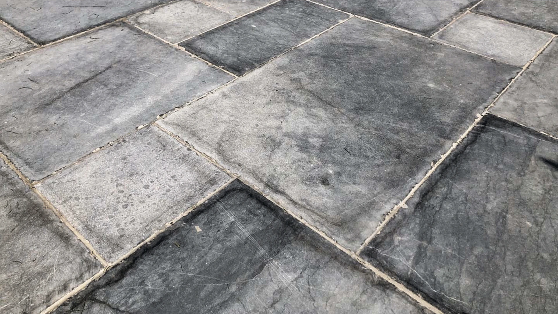 terras blauwe steen romeins verband
