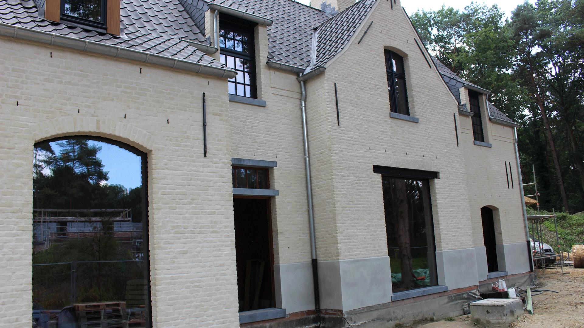 Villa uitgevoerd met chippermortel