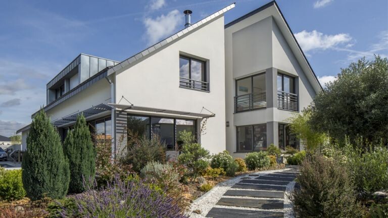 SAMG_Siliconenpleister alleenstaande woning met witte siliconenpleister
