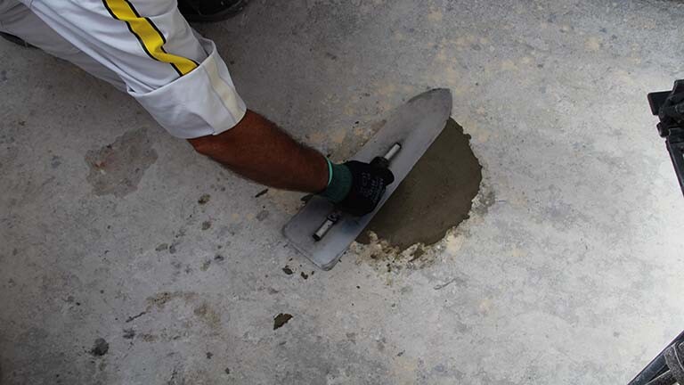 SA_Reparatiemortels DHZ Herstellen gat in vloer